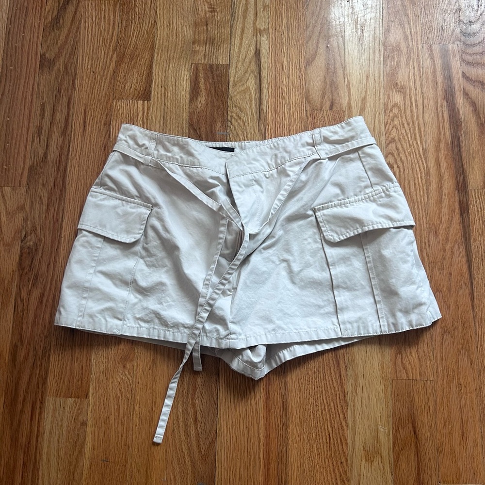 Zara Cream Cargo Shorts with Tie Belt